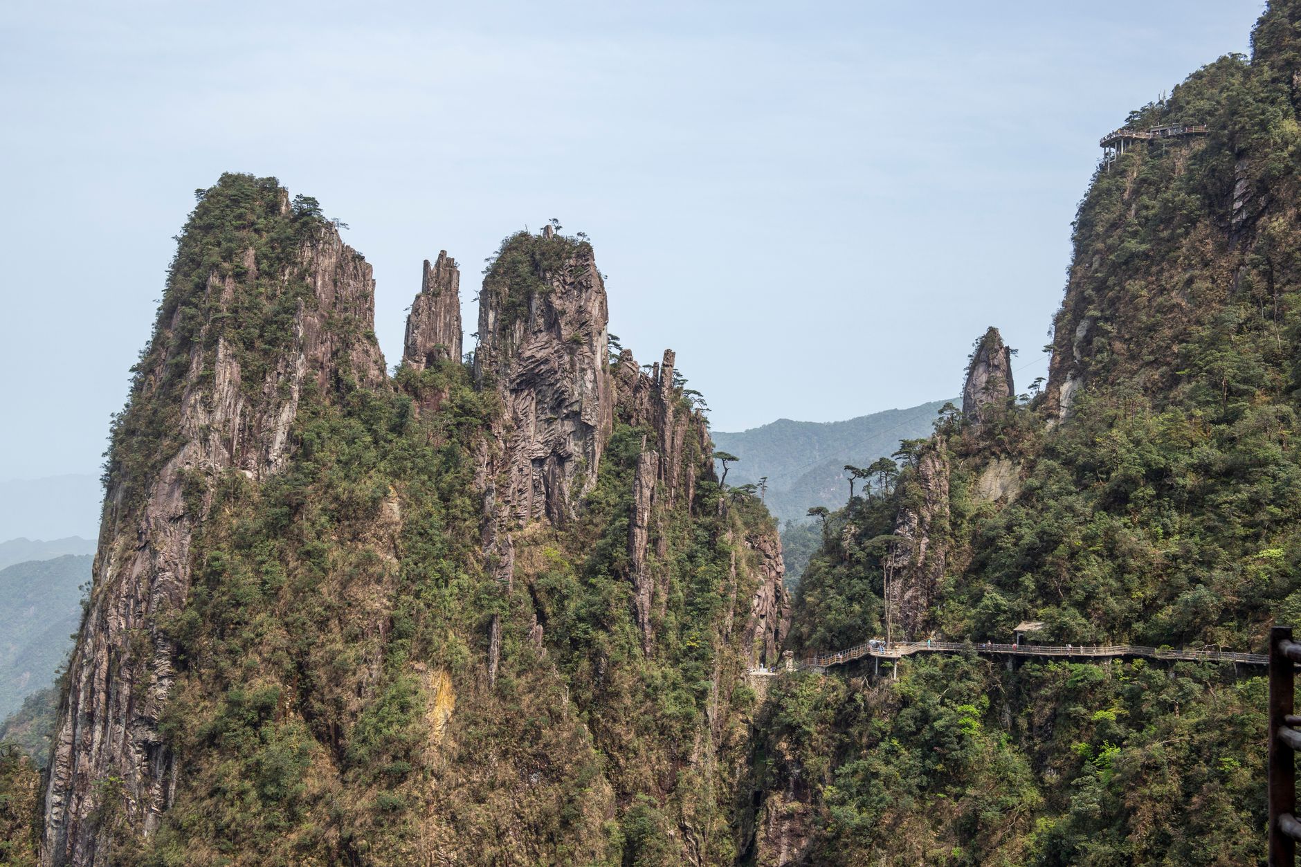 Glass deck and cables high above the gorge