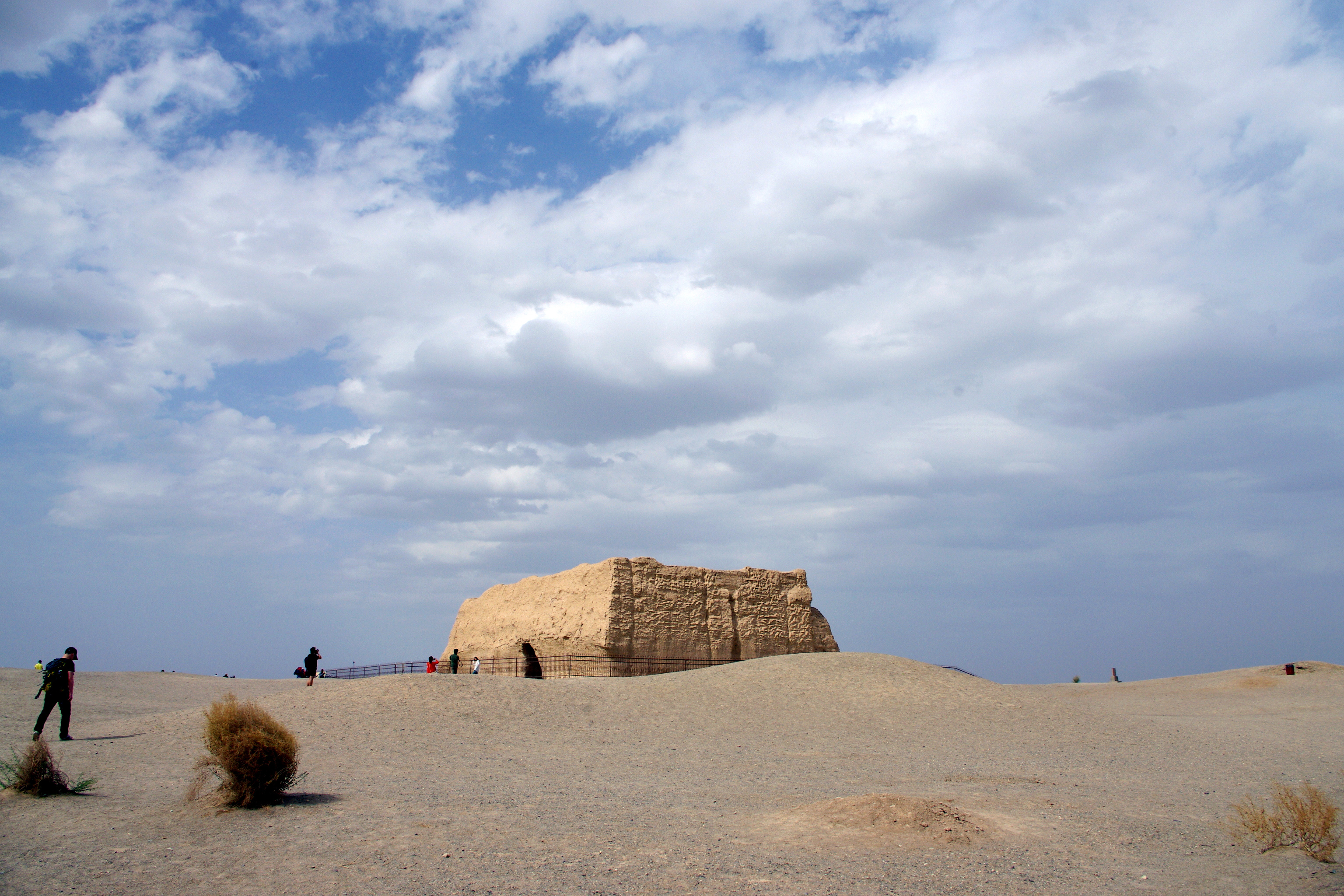 Surviving rammed-earth and reed Han-dynasty Great Wall near Yumen Pass