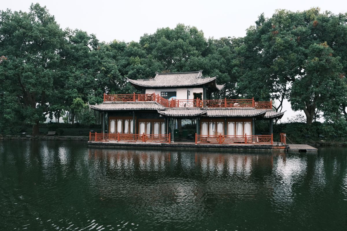 Riverside pavilion in the parkland around the pagoda