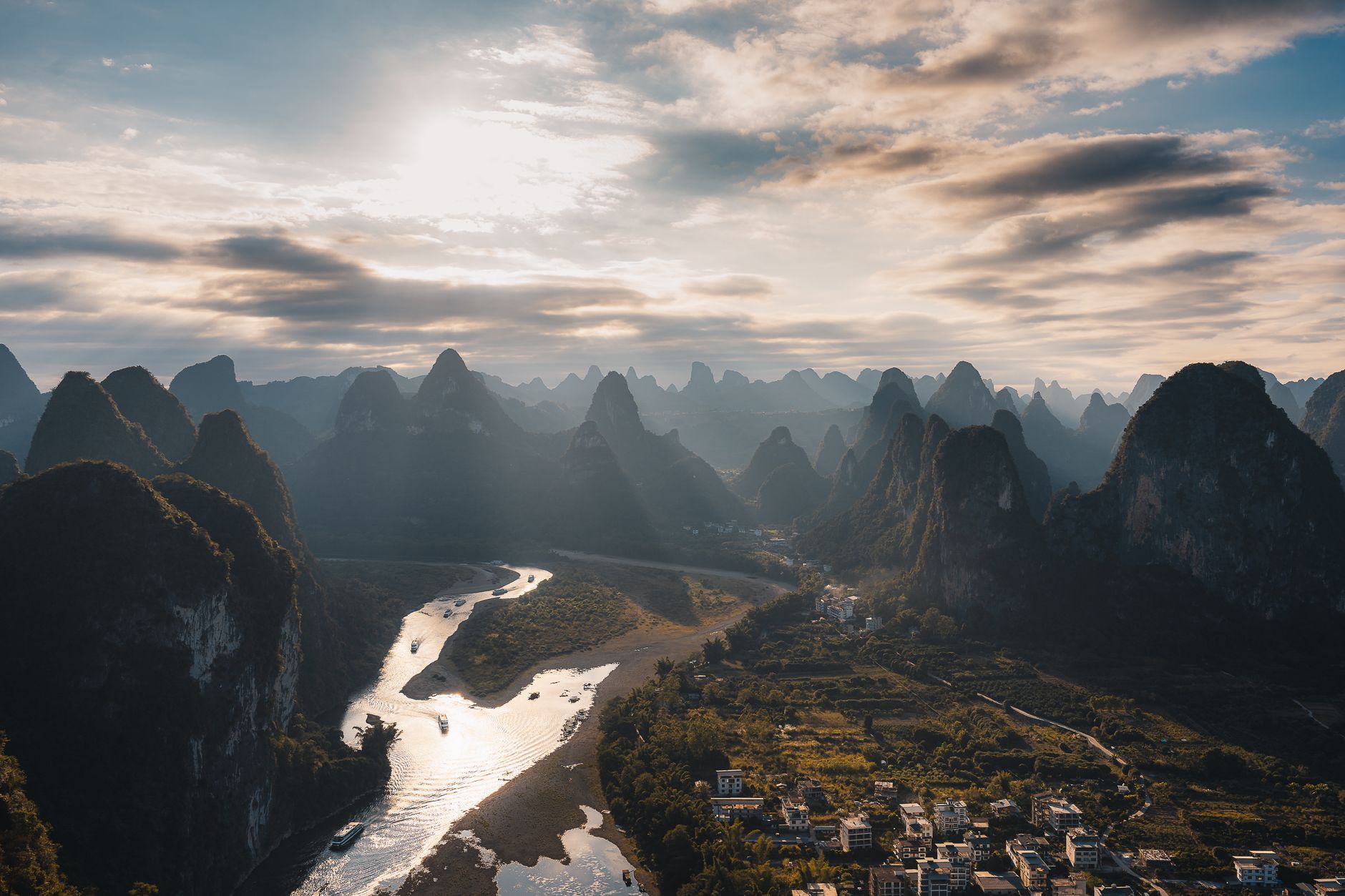 China 14-Day Itinerary: Beijing, Xi'an, Chengdu, Guilin & Shanghai (2026)