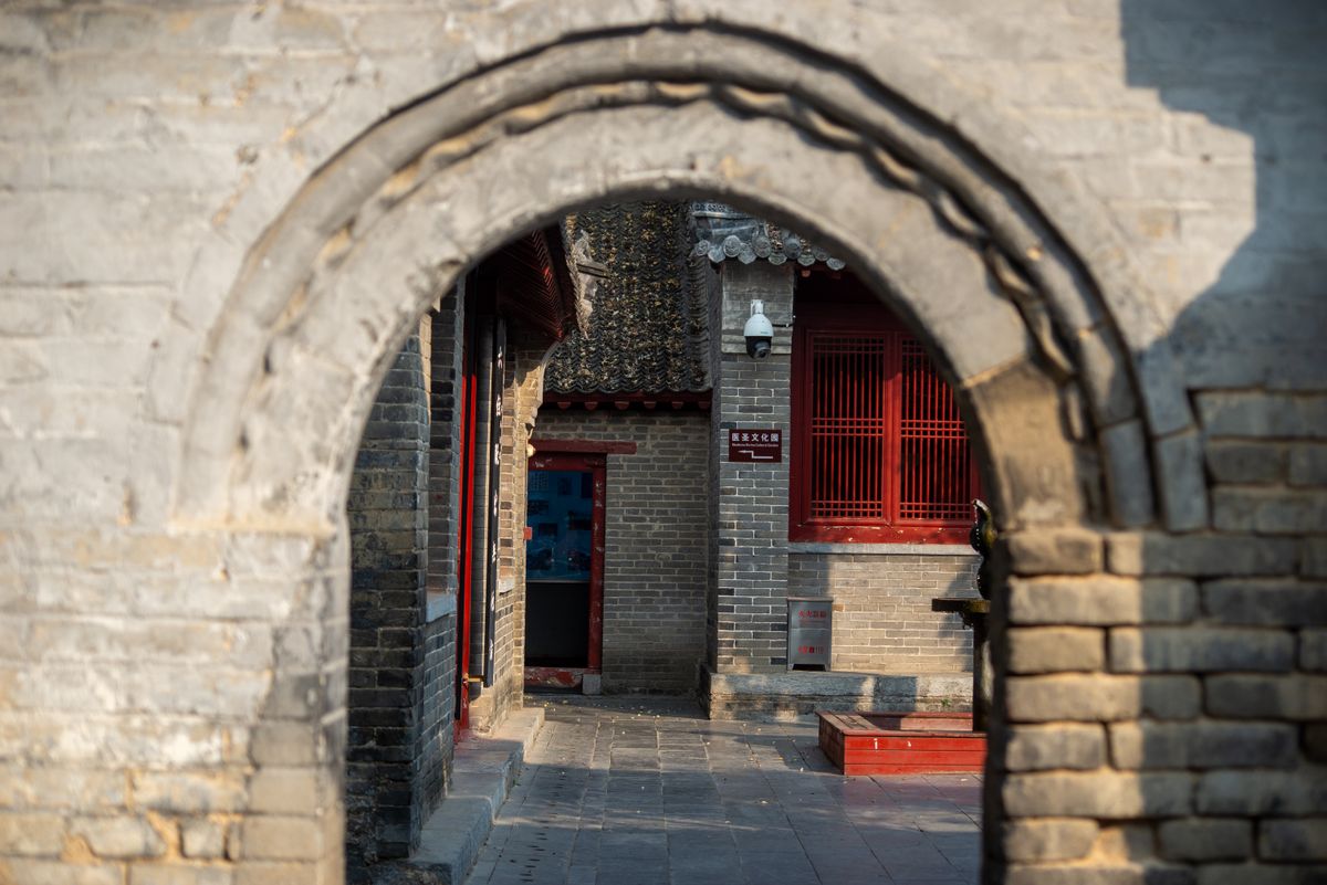 The glazed Nine Dragon Wall in Datong